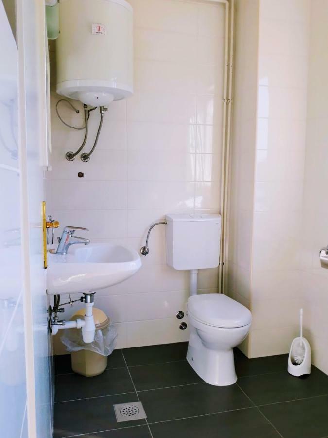 Apartments Andela Sveti Filip i Jakov Eksteriør bilde